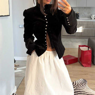 BLACK (1).jpg