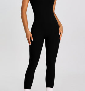 BLACK (1).jpg