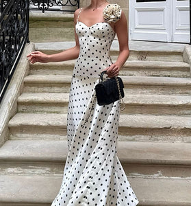 WHITE (1).jpg