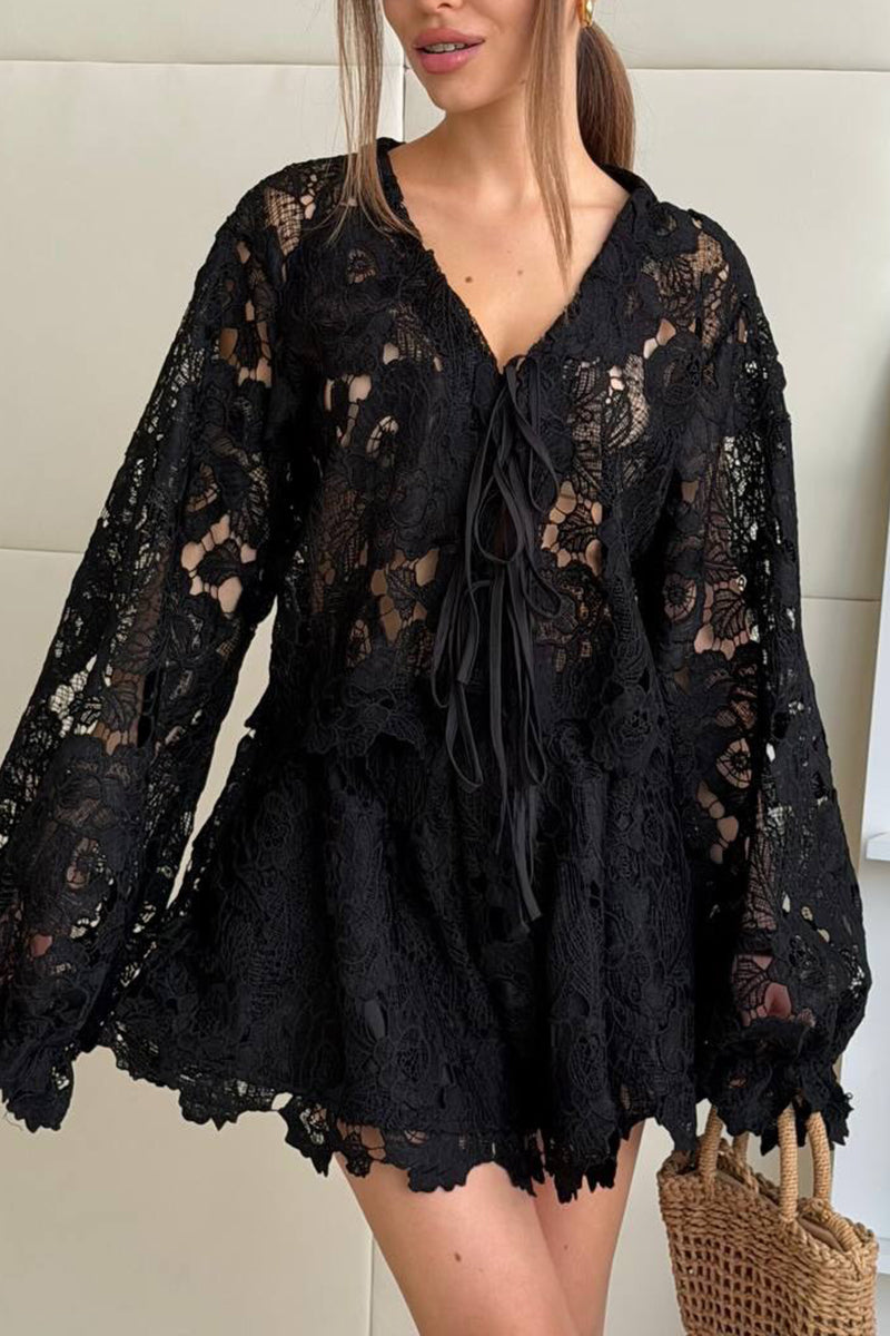 BLACK (2).jpg