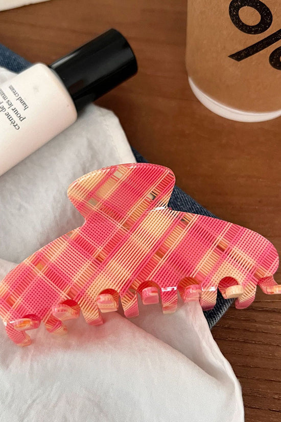 PINK (2).jpg