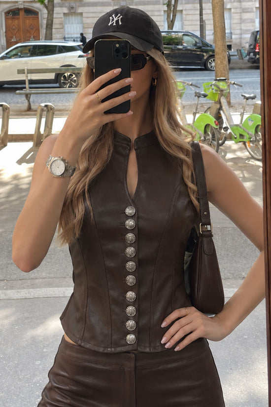 BROWN (1).jpg
