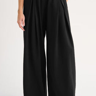 BLACK (1).jpg