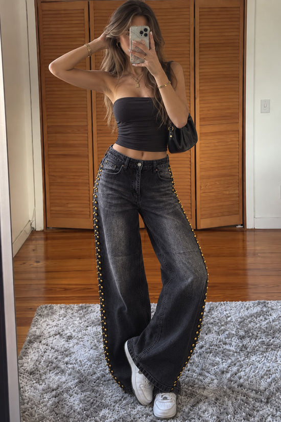 BLACK (2).jpg