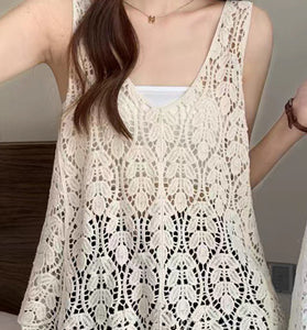 Elegant Pattern Sleeveless Tank Top