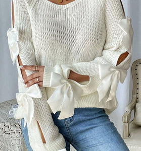 Elegant Bow-Detail Sweater with Cutouts