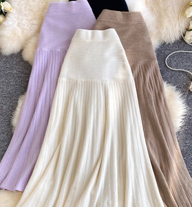 Elegant Knit Pleated Midi Skirt
