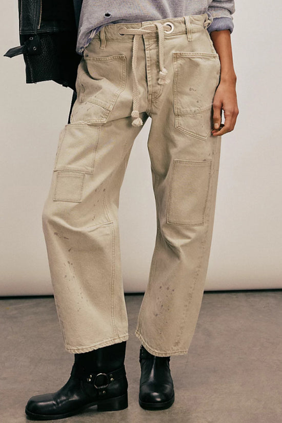 Urban Chic Straight-Legged Denim Pants