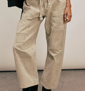 Urban Chic Straight-Legged Denim Pants