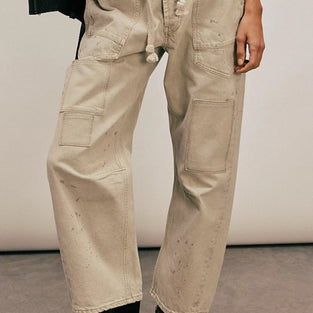 Urban Chic Straight-Legged Denim Pants