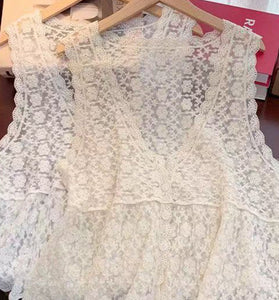 Elegant Floral Sleeveless Lace Tank