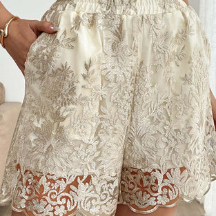 Elegant Lace Casual Shorts