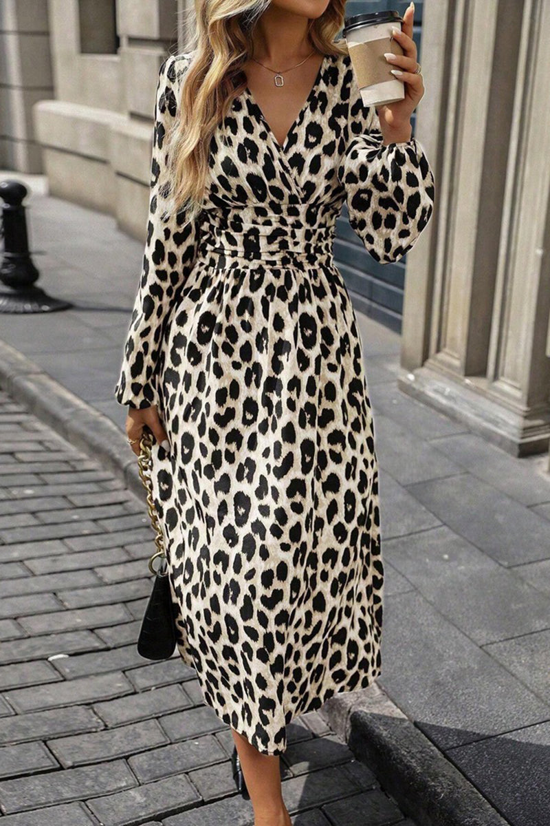 Chic Leopard Print Midi Dress