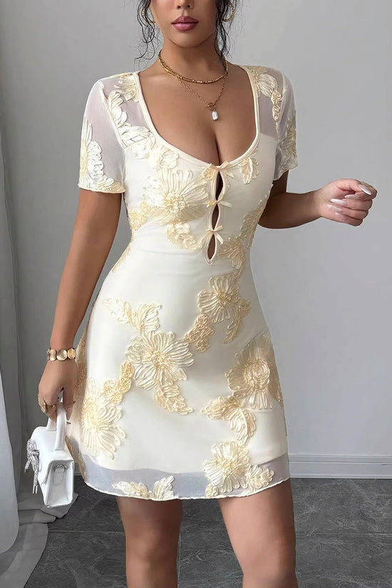 Floral Detail Keyhole Casual Dress