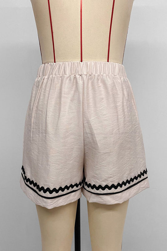 Wavy Trim Casual Shorts