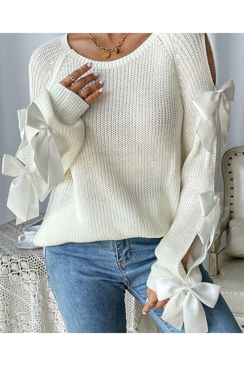 Elegant Bow-Detail Sweater with Cutouts