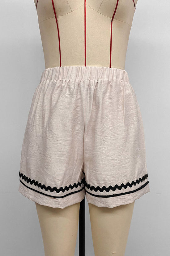 Wavy Trim Casual Shorts