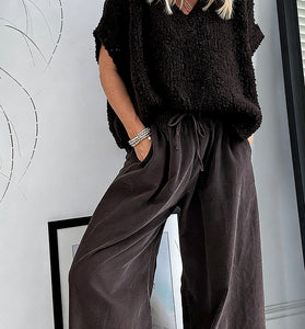 Cozy Loose-Fit Sweater Vest