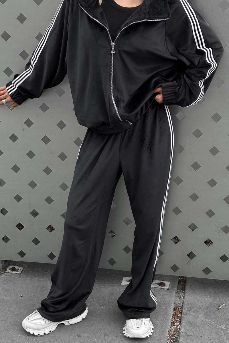 Stylish Zip-Up Activewear Set