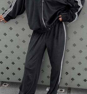 Stylish Zip-Up Activewear Set