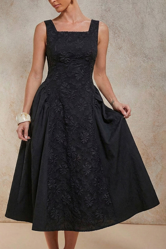 Elegant Sleeveless Floral Evening Dress
