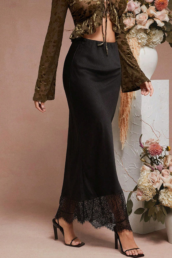 Elegant Lace-Trim Skirt