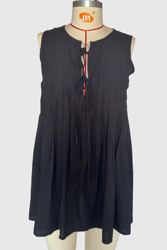 Sleeveless Pleated Casual Dress