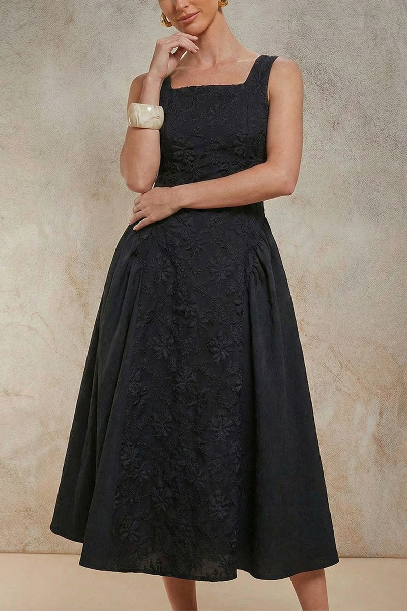 Elegant Sleeveless Floral Evening Dress
