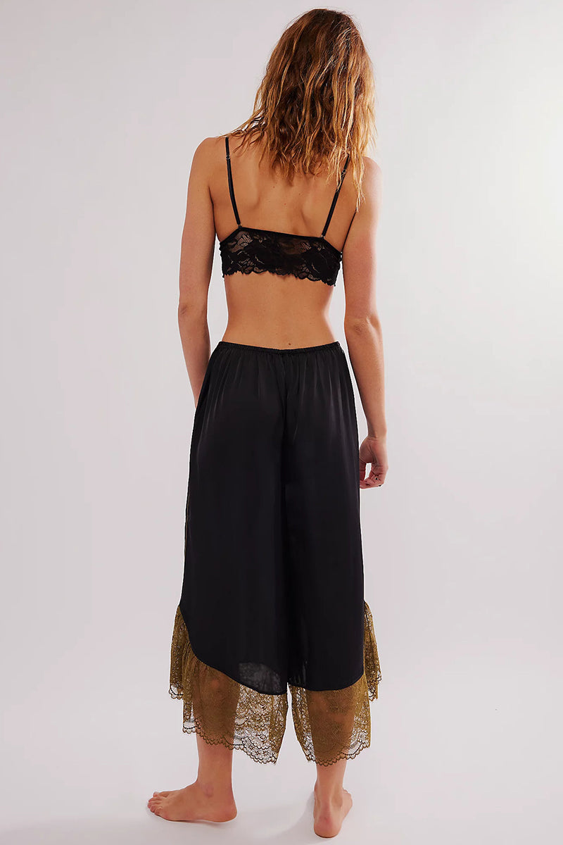 Elegant Lace Detail Casual Pants