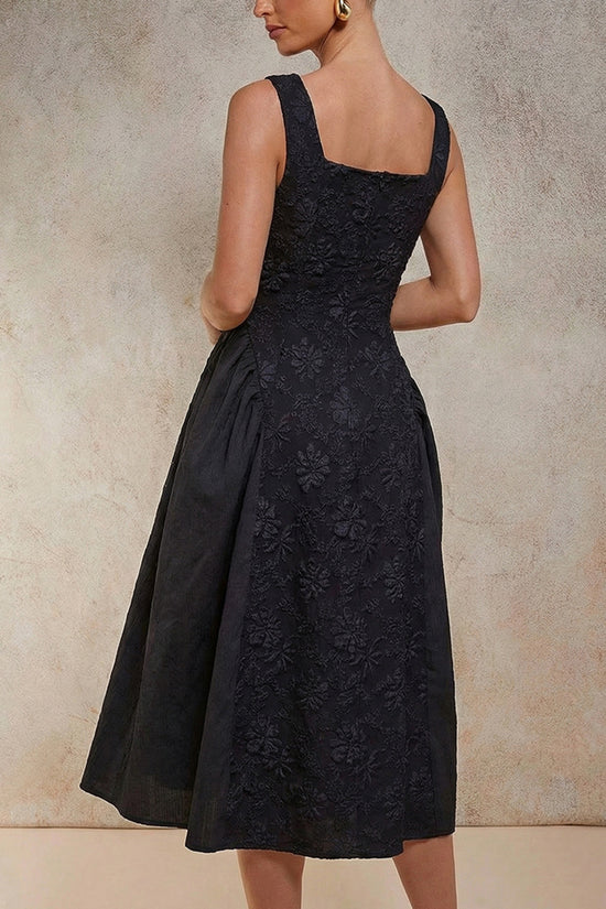 Elegant Sleeveless Floral Evening Dress