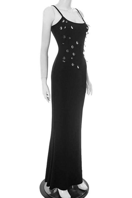 Sleeveless Bodycon Dress with Elegant Details
