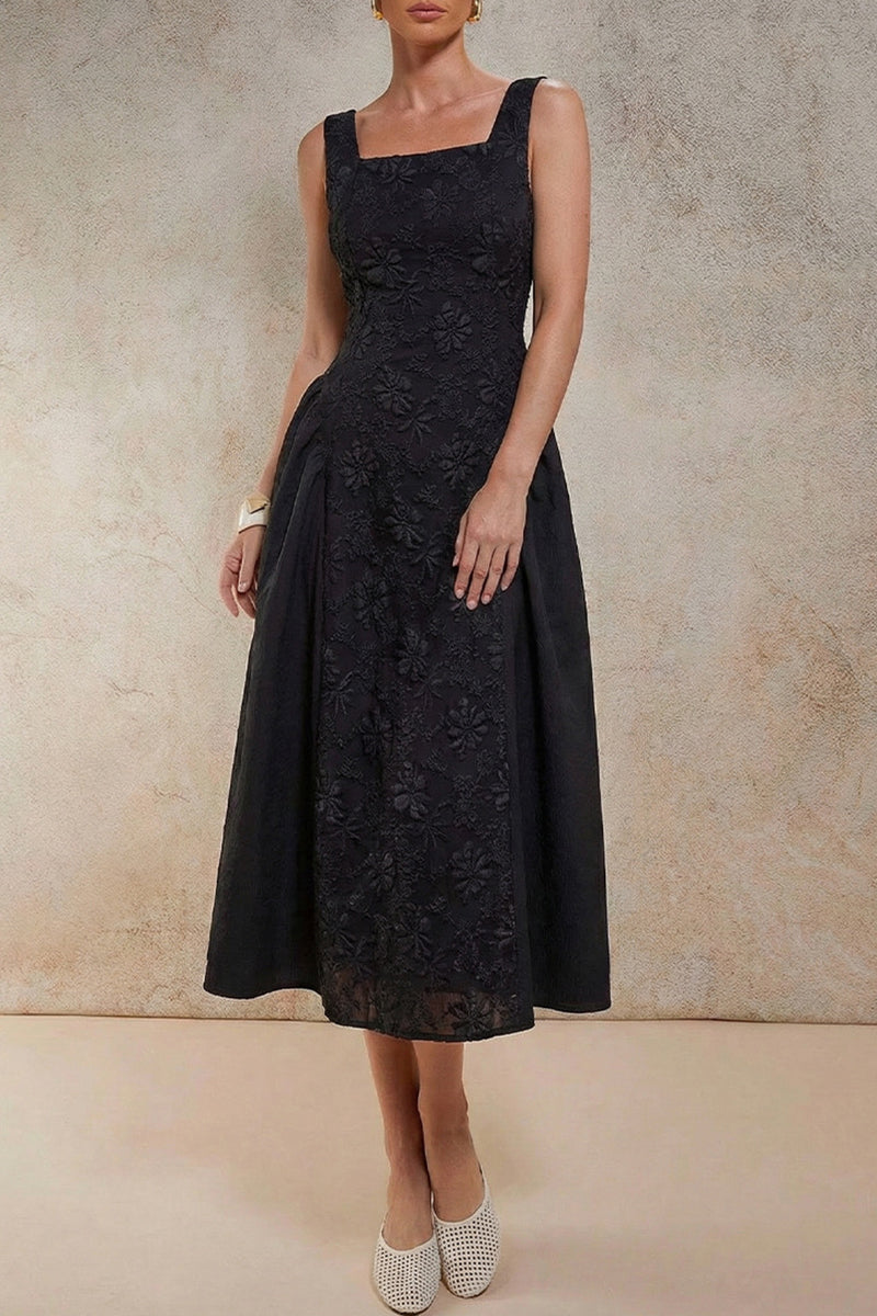 Elegant Sleeveless Floral Evening Dress