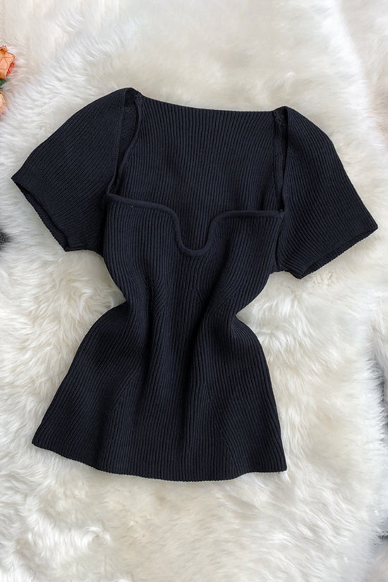 Ribbed Knit Scallop Neck Tee