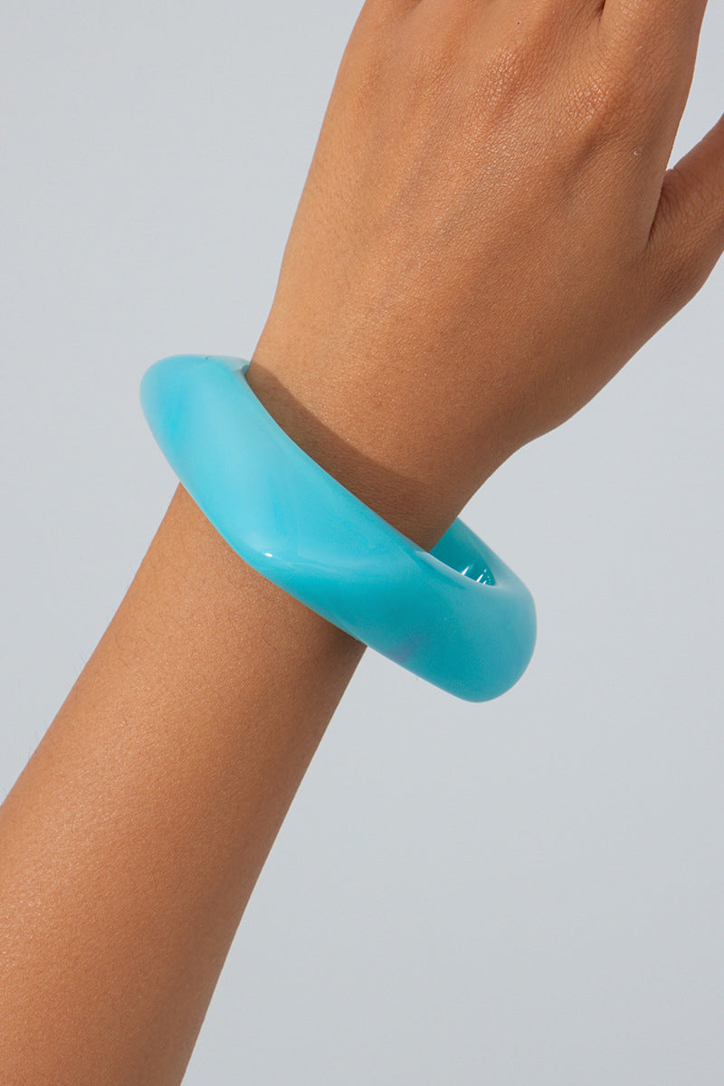 Clear Elegant Bangle Bracelet
