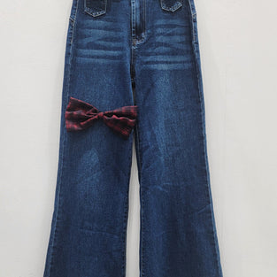 Classic Straight Jeans with Bow Detail