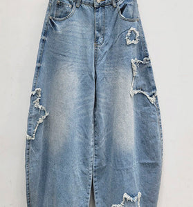 Star Patch Distressed Barrel Jeans