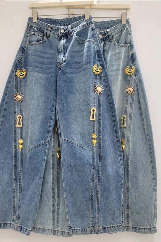 Embellished Barrel Jeans with Accents