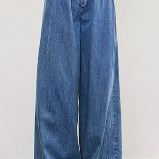 High-Waisted Buttoned Wide-Leg Jeans