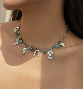 Western Charm Pendant Necklace
