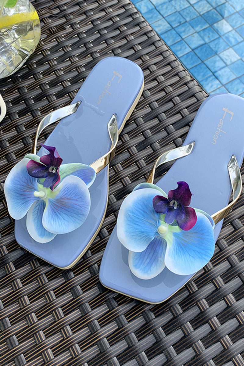Floral Sandals for Perfect Poolside Style