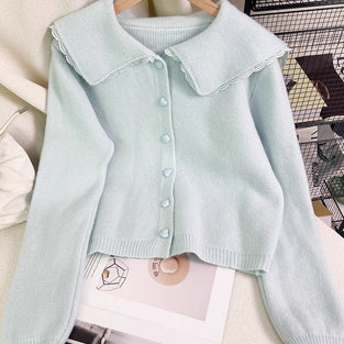 Elegant Button-Down Cardigan with Collar