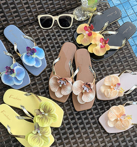 Floral Sandals for Perfect Poolside Style