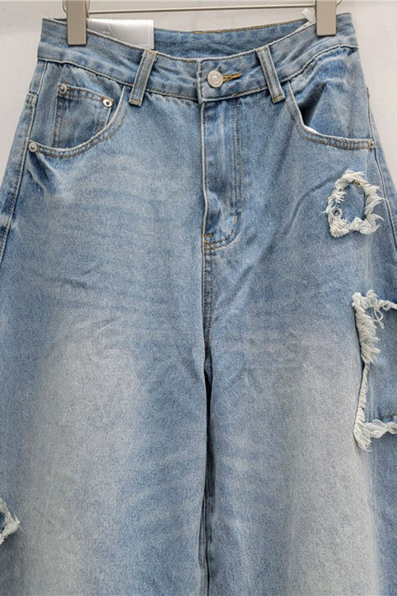 Star Patch Distressed Barrel Jeans