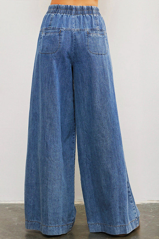 High-Waisted Buttoned Wide-Leg Jeans