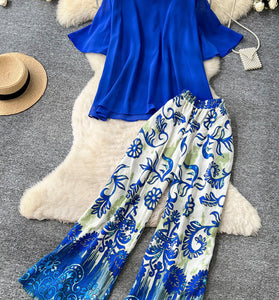 Stylish Loose Top and Bold Print Pants Set
