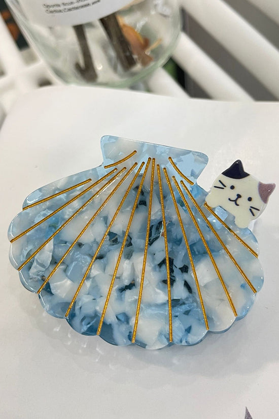 Cat Shell Patterned Hair Clip