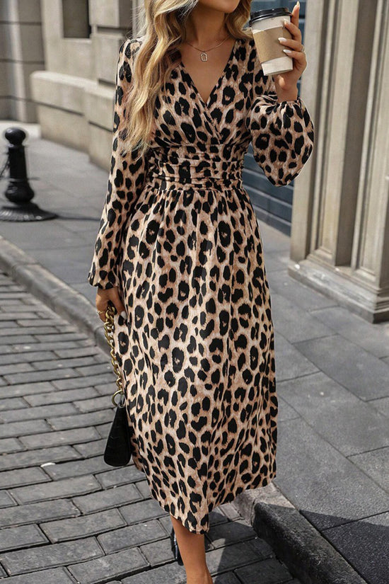 Chic Leopard Print Midi Dress