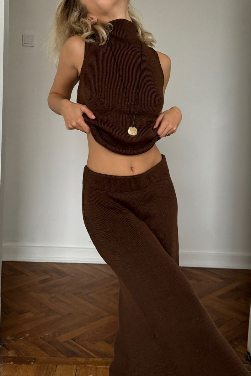 Sleeveless Turtleneck Skirt Set