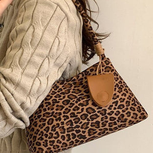 Elegant Minimalist Shoulder Bag