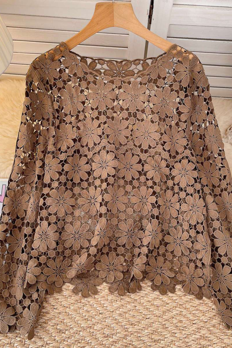 Floral Lace Long Sleeve Blouse